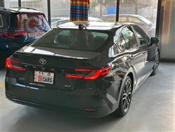 تۆیۆتا کامری